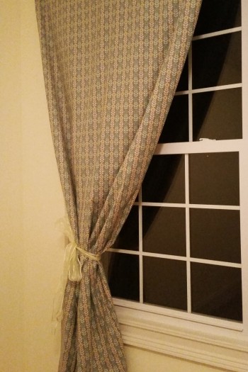 How to Reuse Old Curtains - Oh Lord Help Us